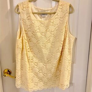 Casual Corner Cream Lace Sleeveless Blouse